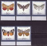 [Youth Hostel - Moths, type AZW]