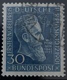 [The 50th Anniversary of Wilhelm Röntgen's Nobel Prize in Physics, type R]