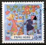 [Grimm's Fairy Tale - Frau Holle, type DOP]