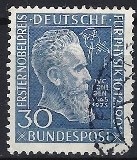 [The 50th Anniversary of Wilhelm Röntgen's Nobel Prize in Physics, type R]